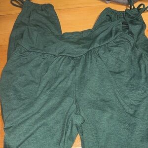 HALARA Forest Green pants size large